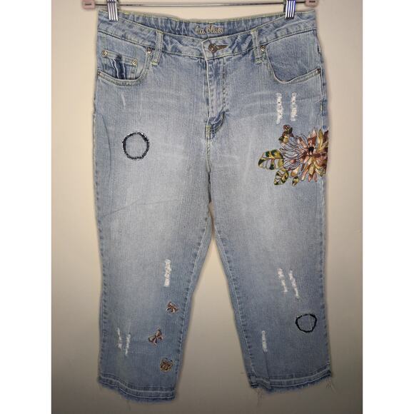 LA Blues dusty floral butterfly embroidered accent light denim jeans 12 - Picture 1 of 9